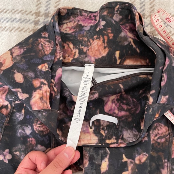 Lululemon Fast & Free Crop II *Nulux 19" Size 6 Frosted Rose Multi - Picture 9 of 10